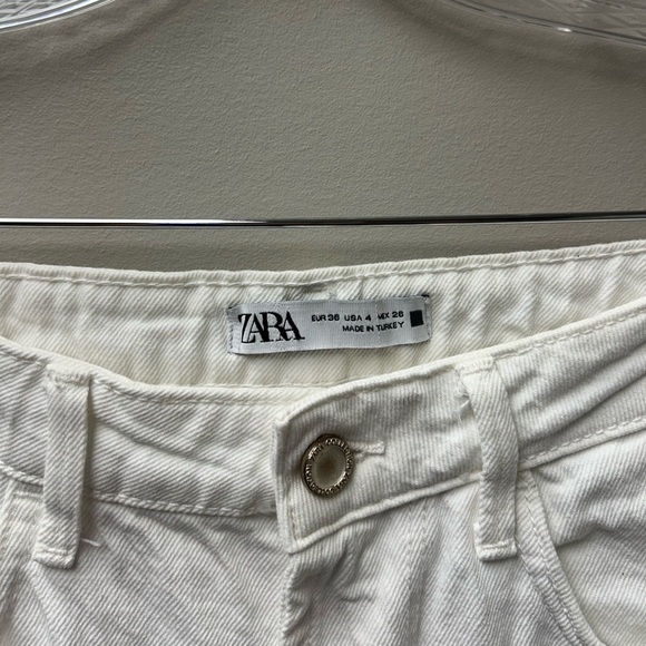 Zara Women’s High Rise White Straight Leg Jeans - Picture 3 of 3